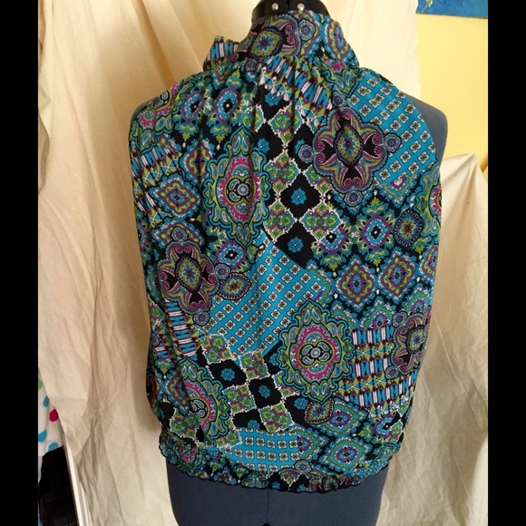 Paisley top, sheer,size L Throw it over everything - Picture 2 of 4