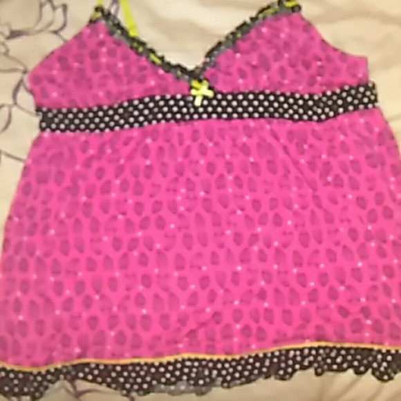 Very cute pajama set (top and short set)