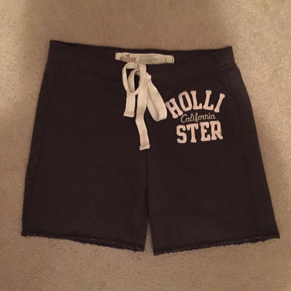 HOLLISTER SHORTS