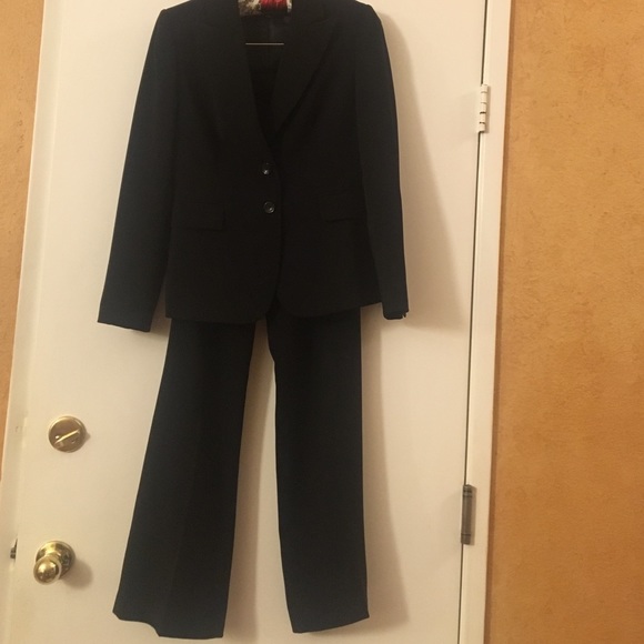 Tahari black women's suit