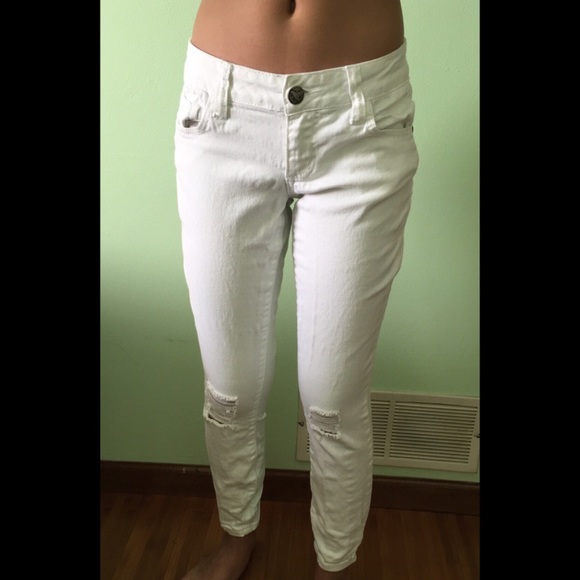 White, Ripped Jeans - Picture 1 of 4