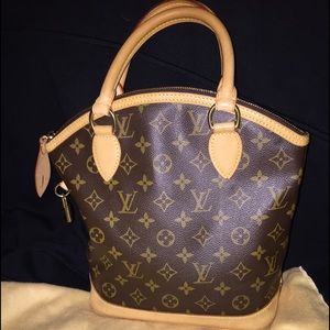 Louis Vuitton- LV Lockit PM