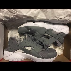 Nike HUARACHE. Listed price or best offer