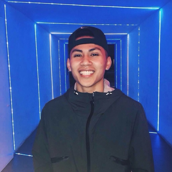 MEET YOUR POSHER(s)❤️ - Picture 3 of 3