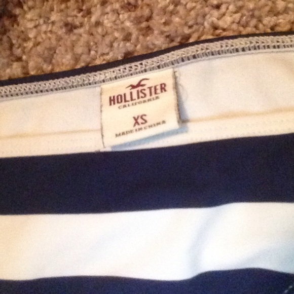 Striped Navy Blue Hollister bathing suit bottoms - Picture 3 of 3