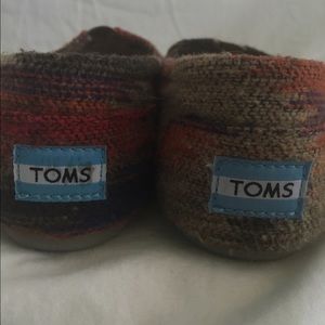 Aztec Red And Blue New Toms