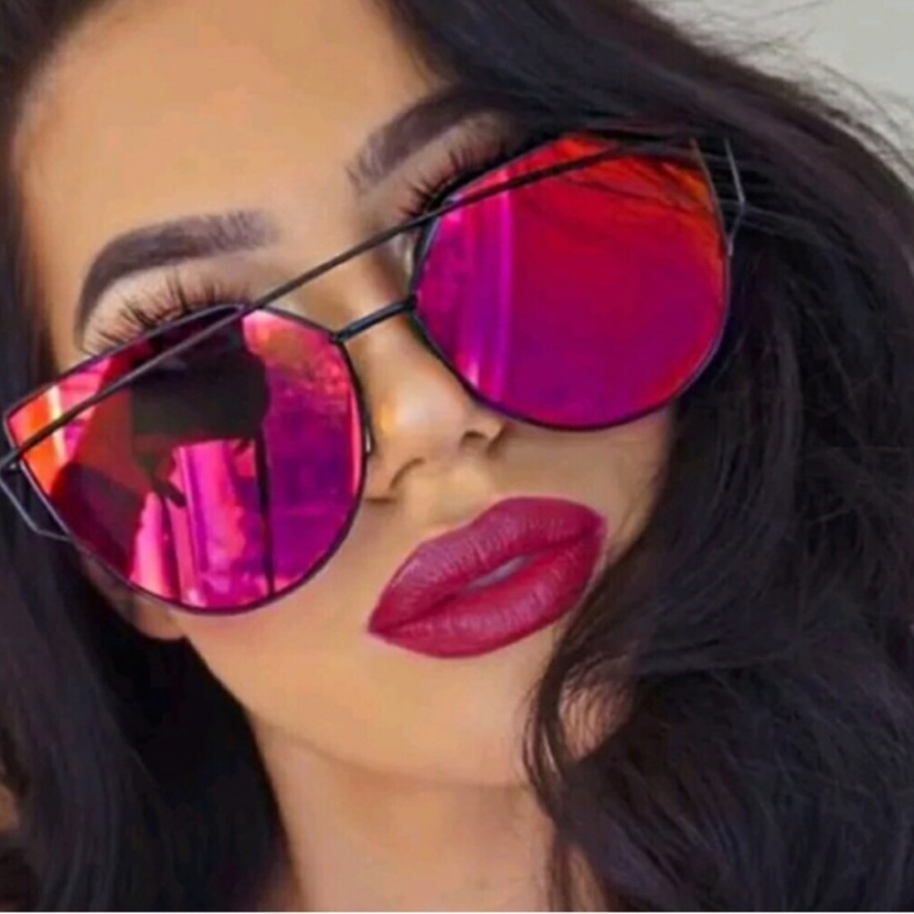 Women and Men Mirror Sunglasses - Picture 1 of 8