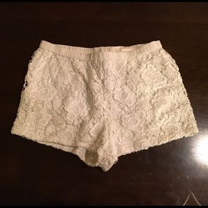 CROCHET SHORTS