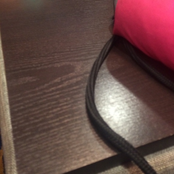 Meet your Posher, Tiare