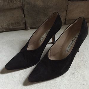 Via Spiga suede pumps