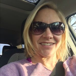 Meet your Posher, Joleen