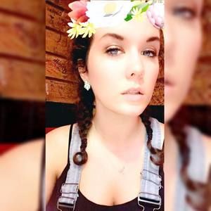 Meet your Posher, Janica
