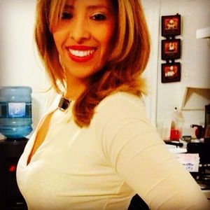 Meet your Posher, Lore