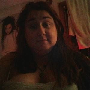 Meet your Posher, Lydia