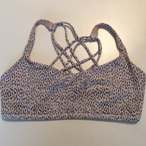 Lululemon sports bra