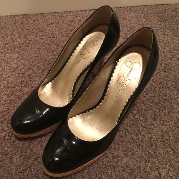Size 7.5 Jessica Simpson heels