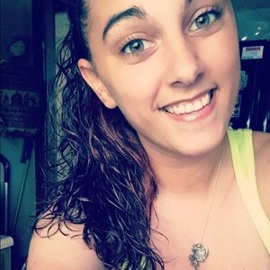 Meet your Posher, Brandi