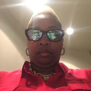 Meet your Posher, Paula