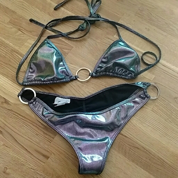 Holographic bikini