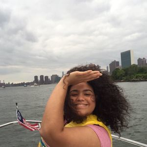 Meet your Posher, Crystal