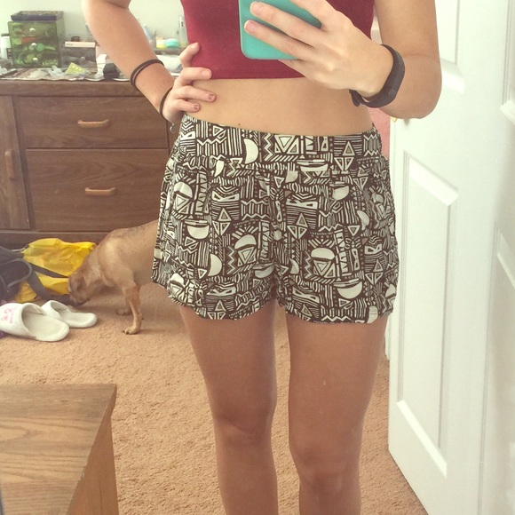 Tribal Aztec print F21 shorts