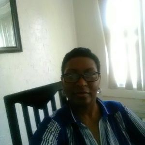 Meet your Posher, Adria