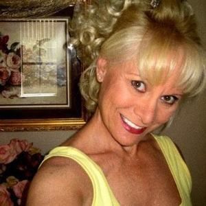 Meet your Posher, Carrie-ann