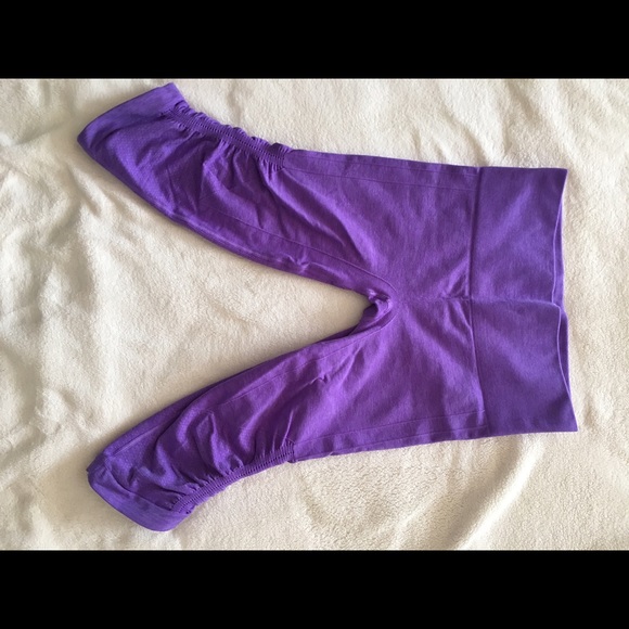 lululemon athletica Pants - Lululemon in the flow crop size 4
