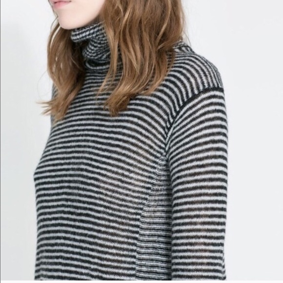 Zara Sweaters - Zara striped sweater