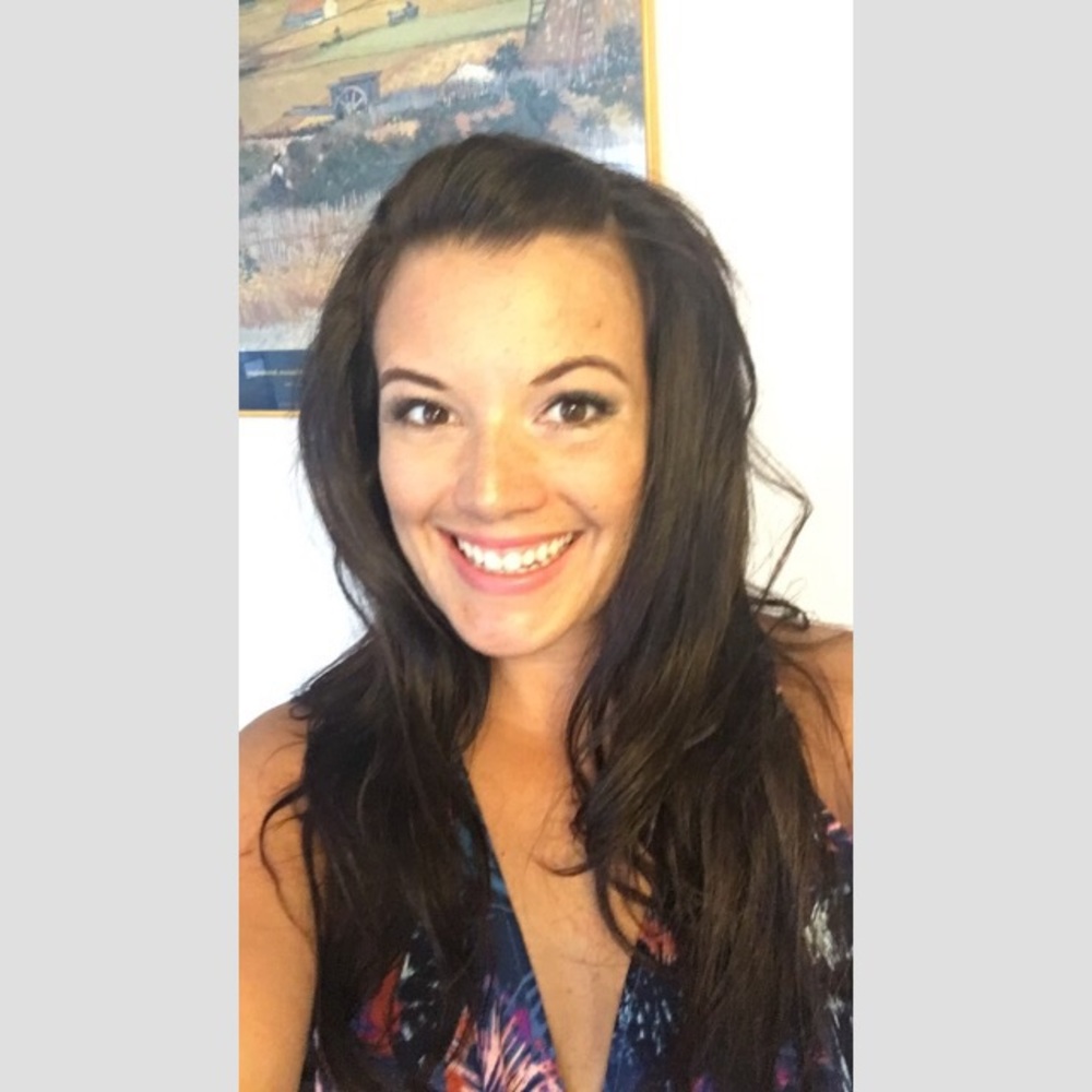 Meet your Posher, Claire