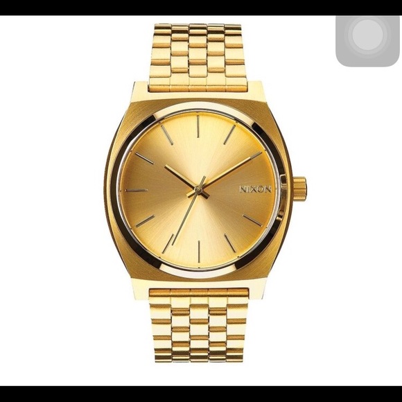 Nixon watch
