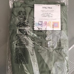 Army green leggings NWT