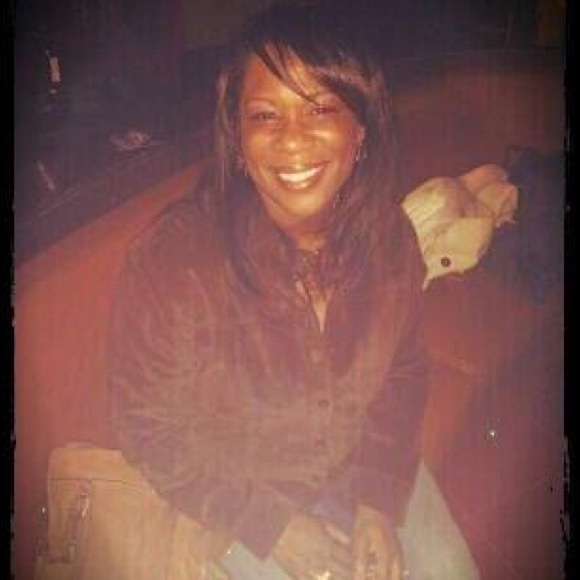 Meet your Posher Crystal E - Picture 3 of 4