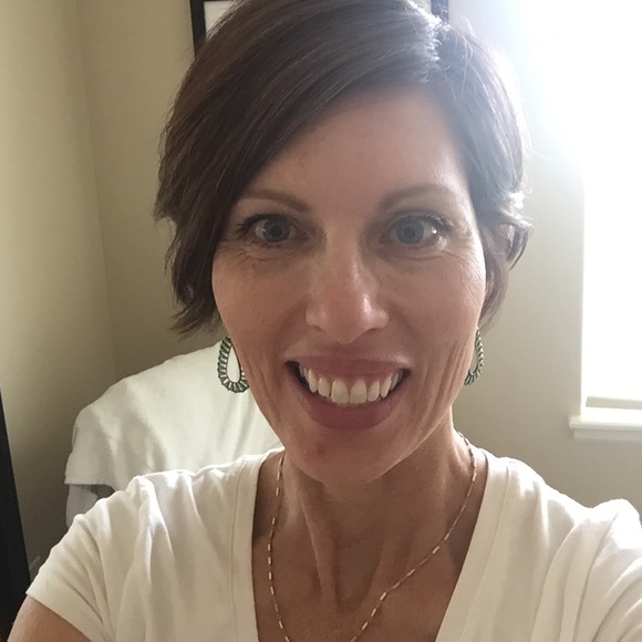 Meet your Posher, Tina