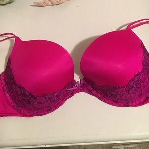Victoria's Secret very sexy push up bra 38C