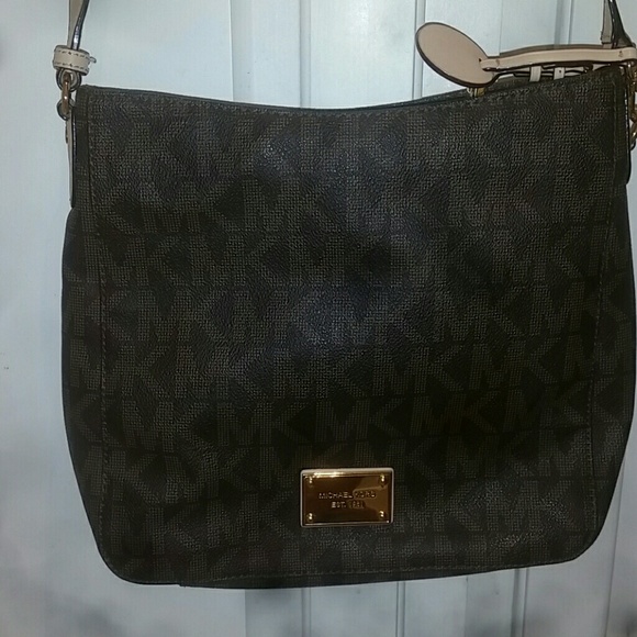 Michael Kors crossbody purse