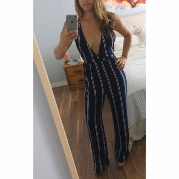 ⚓ NWT Navy/White Striped Plunging Jumpsuit ⚓️