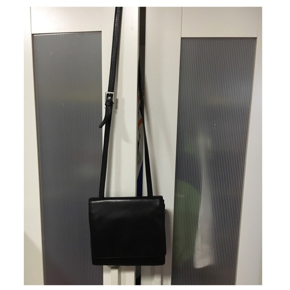 Hobo black leather cross body bag!