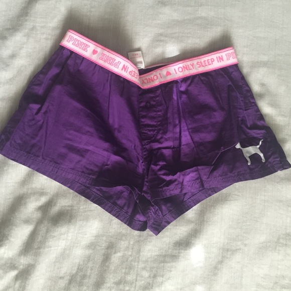 VS Pink shorts - Picture 2 of 3