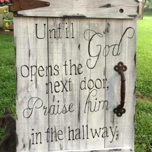 Meet your Posher, Becky