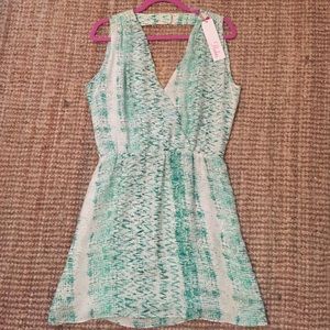 Parker dress green and white