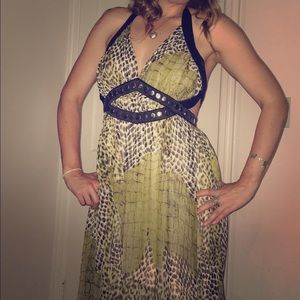 Long maxi dress with cut outs & sexy print 💃🏻