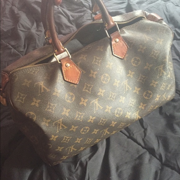 LV speedy 35 %100 authentic