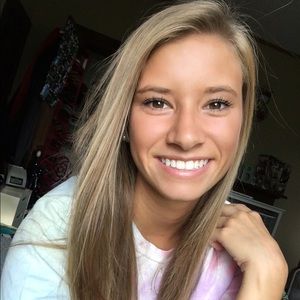 Meet your Posher, Bailey