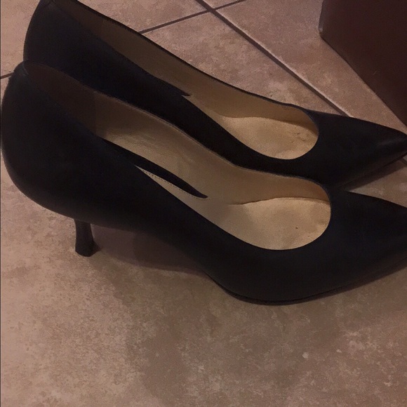 EUC Cole Haan kitten heel pump sz 8.5