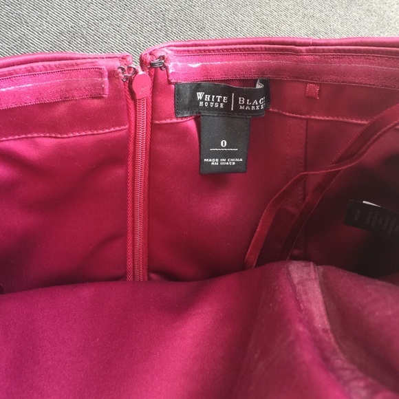 Stunning magenta pink size 0. Perfect condition! - Picture 3 of 4