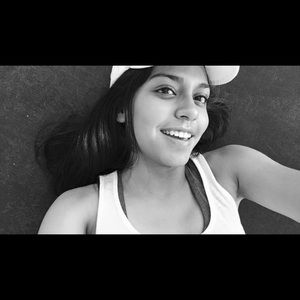 Meet your Posher, Alicia