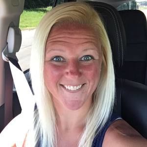 Meet your Posher, Stephanie