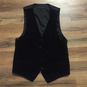Theory vest
