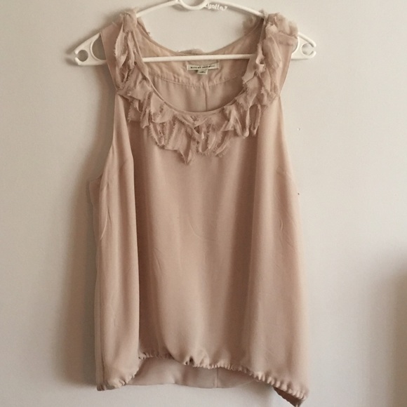 Banana Republic sleeveless silk top w/ ruffles
